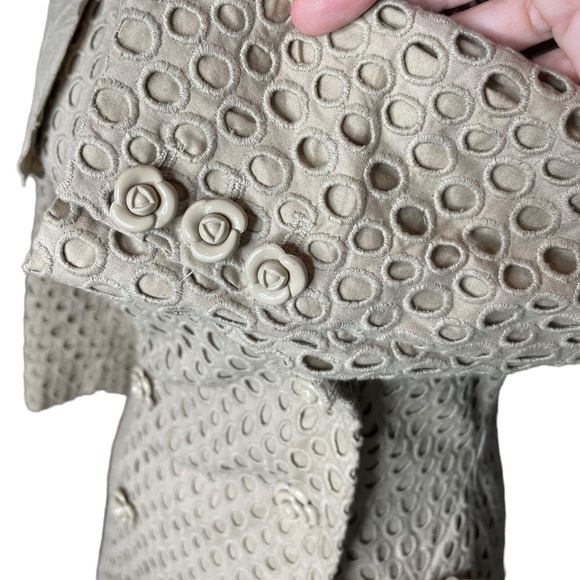 Bryan Lars Lace Embroidered Paris Trench Coat Floral Buttons Eyelet overlay Sz 2 - Picture 5 of 15